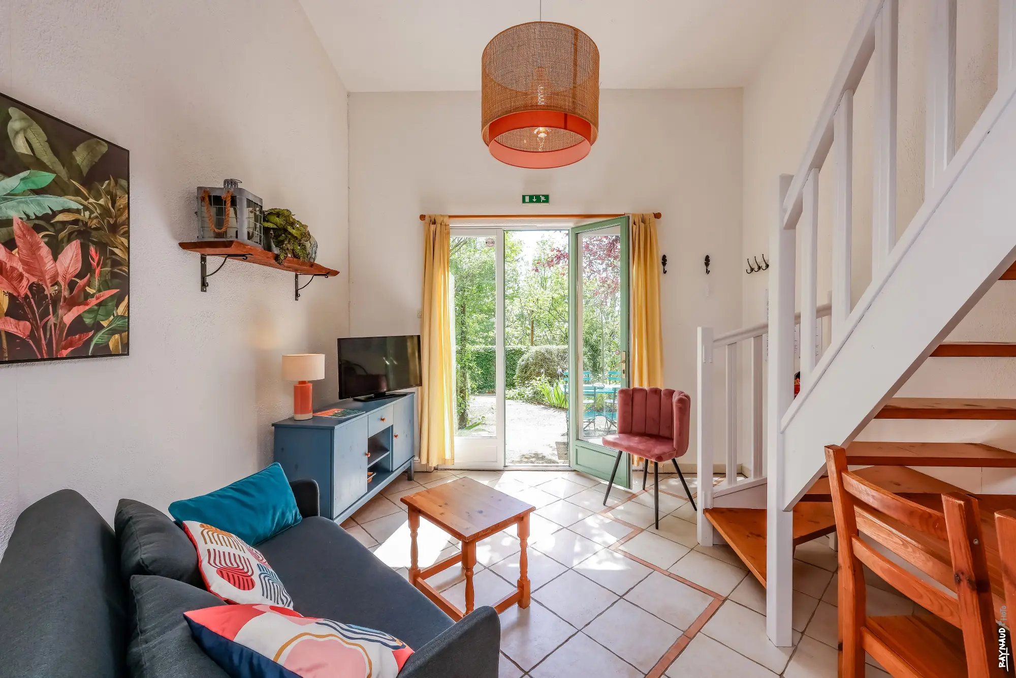 7 Le cèdre enchanteur, les hauts de Jeanvert, le salon
